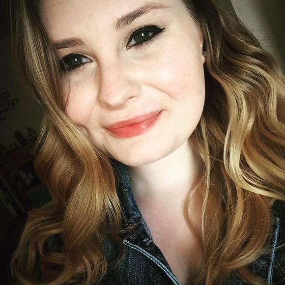 Meet your Posher, Josey - Picture 1 of 1